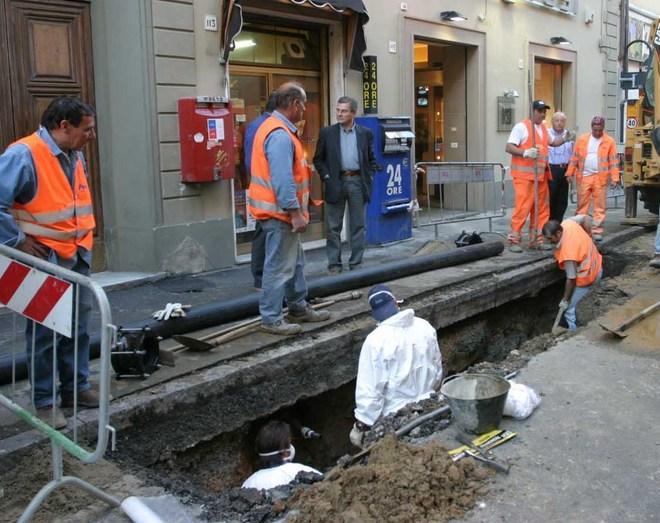 Lavori Asa in via Marradi, un mese e mezzo di disagi 