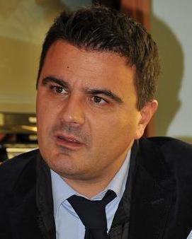 Dal benzinaio si può fare anche il pieno di verdura