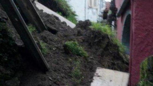 Allarme frana nella frazione di Canala