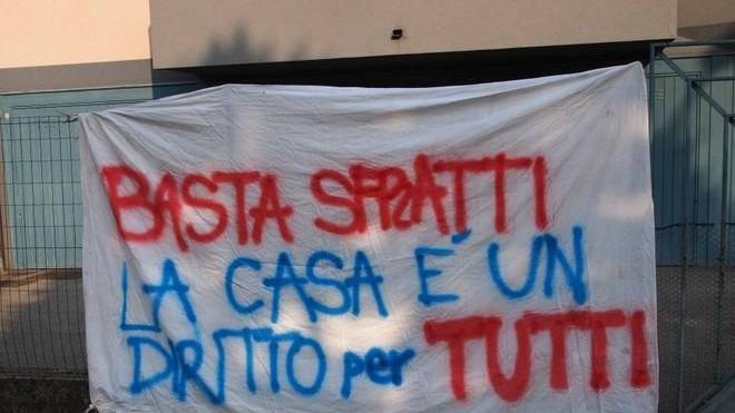 Sfratti, presidio e denunce in arrivo