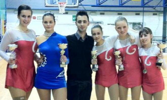 Sul podio le atlete del Roller Club