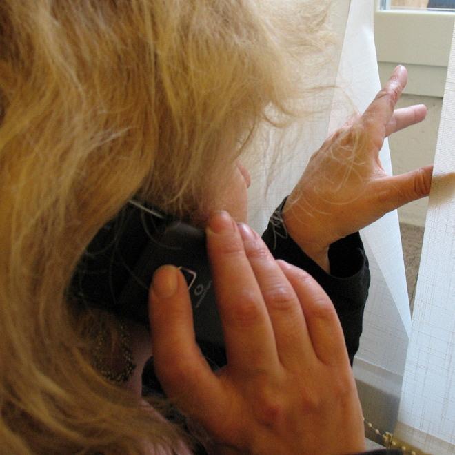 La denuncia: «Uno stalker mi perseguita e nessuno fa niente» 