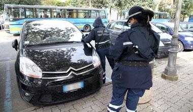 Ultimi giorni di moratoria per i residenti che parcheggiano in centro 