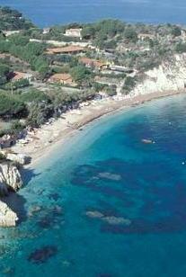 Cala dei Frati inaccessibile, appello al sindaco Peria 