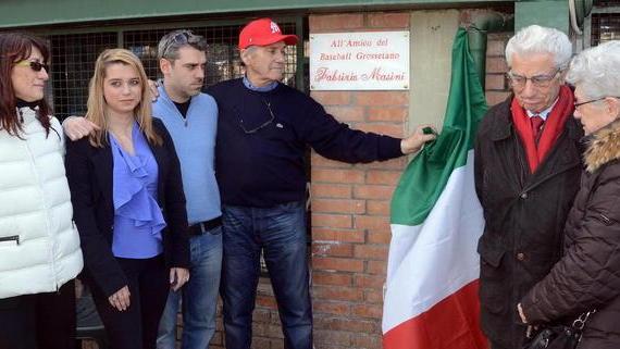 Due targhe in ricordo di Masini
