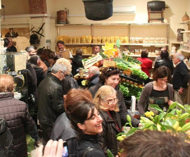 Trionfo della filiera corta, Festa per il nuovo negozio 