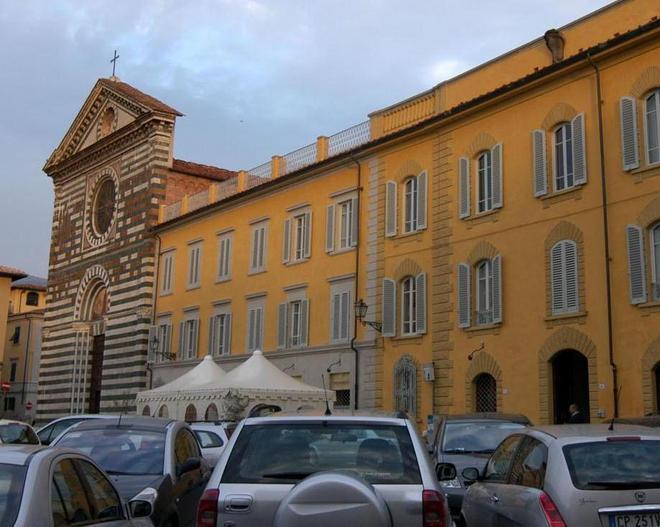 Parcheggiatore abusivo picchiato a sangue da tre “topi d’auto” 