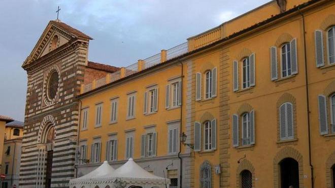 Parcheggiatore abusivo picchiato a sangue da tre “topi d’auto”