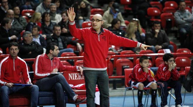 Lo Sporting perde male Barsotti allarga le braccia 