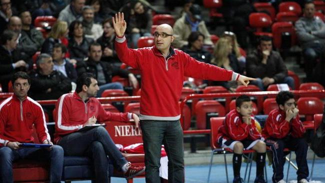 Lo Sporting perde male Barsotti allarga le braccia