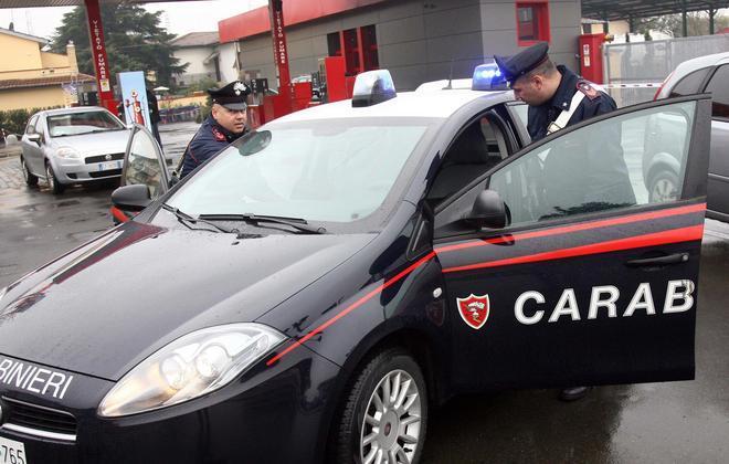 Sequestrata e rapinata un’anziana in casa 