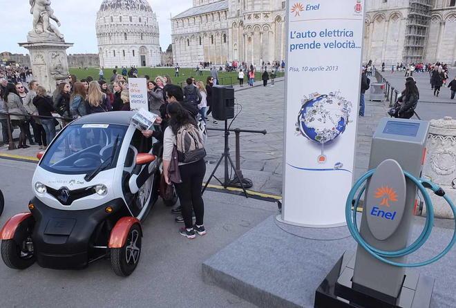 Enel sperimenta la ricarica veloce per auto elettrica 
