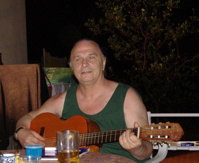 Addio al cantautore Piero Finà 