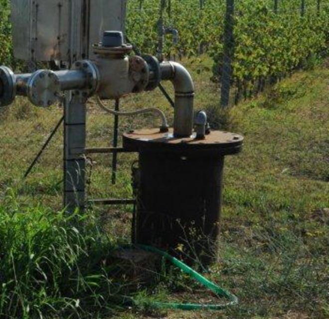 Si montano gli impianti per la bonifica dei pozzi 