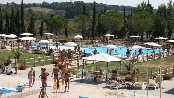 Cna: «Bacci si scusi o lo quereleremo»