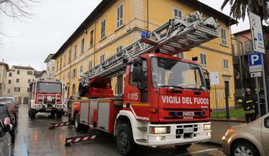A fuoco i due bagni chimici al campo di Pistoia ovest 