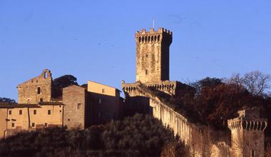 Vicopisano, mercatino sotto la Rocca 