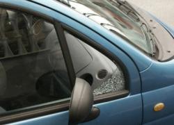 Auto danneggiate alla stazione, arrestato un uomo di 40 anni 