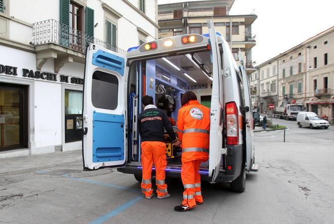 Lite in famiglia, tenta di uccidere la madre: arrestato 