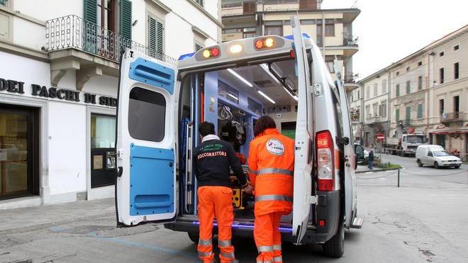 Lite in famiglia, tenta di uccidere la madre: arrestato