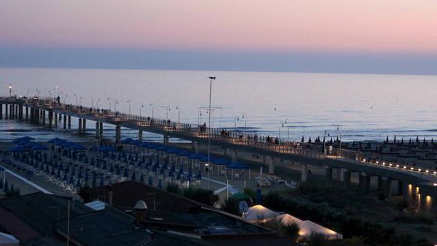 Pietrasanta, un’estate di eventi sulla rotonda del pontile