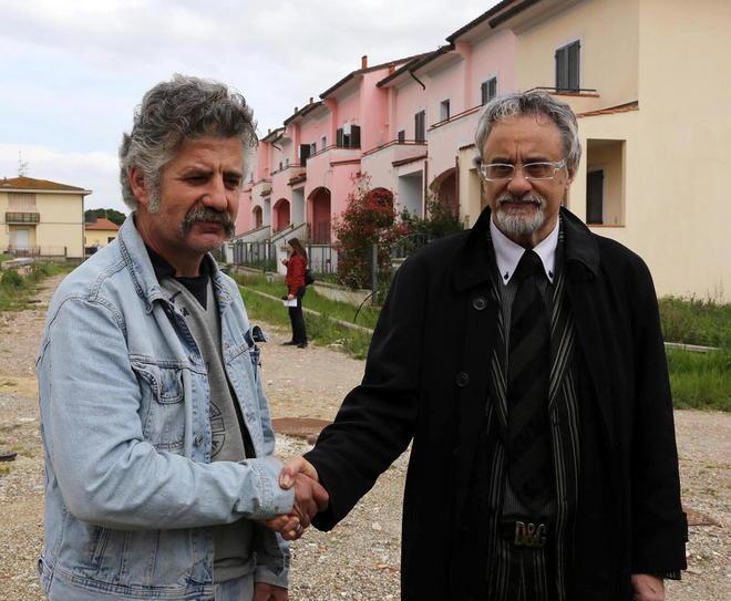 La stretta di mano tra Mucci e Pedrotti «Da oggi lavori qui» 