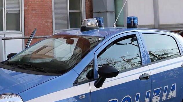 Poliziotto riconosce le impronte digitali Ladro smascherato