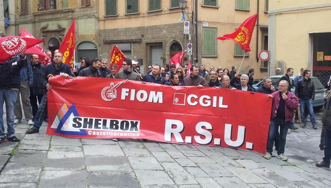 Shelbox, stavolta è fumata bianca via alla “cassa” per 147 dipendenti 