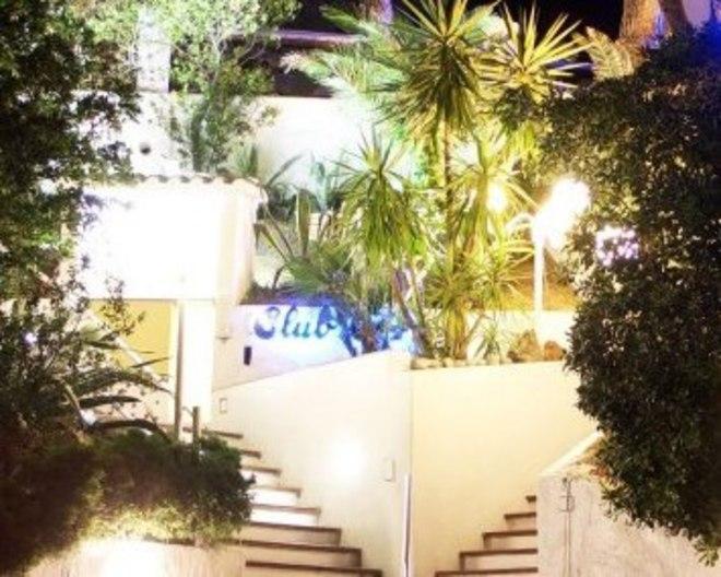 Troppe risse: il questore chiude per un mese il Club 64 