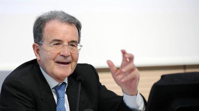 Romano Prodi a Lucca: «Quirinale? Io sto a guardare»