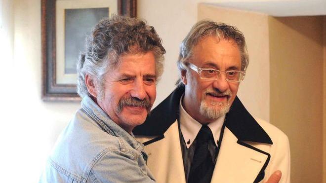 Il manager assume il ladro e la storia oscura... i marò