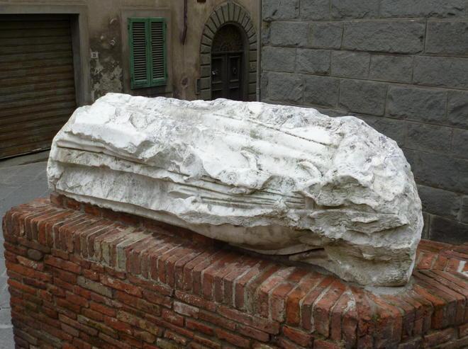Risanata l’ex statua della Granduchessa 