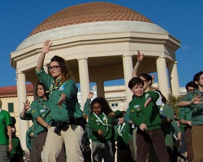 Sos ambiente, flash mob degli scout Cngei alla Terrazza 