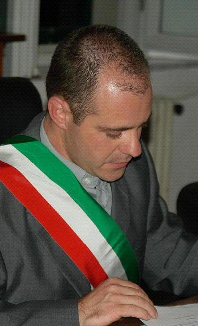Mancanza di rispetto e ingerenza politica