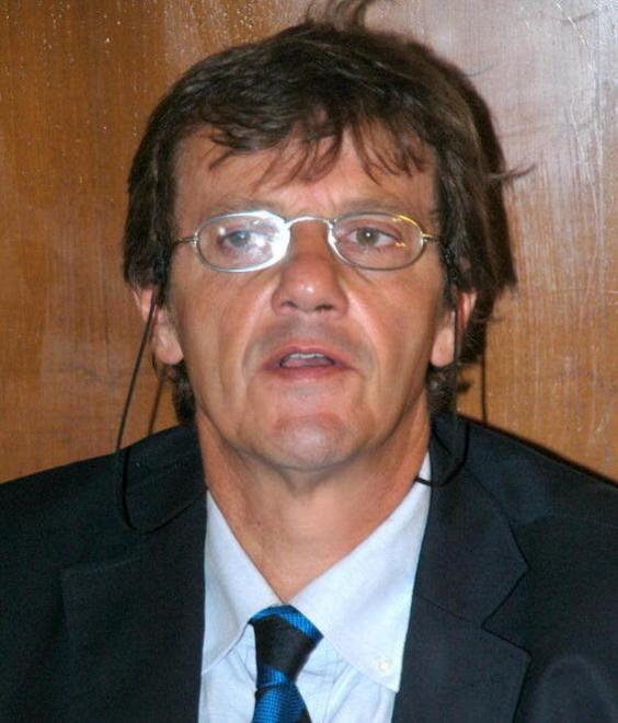 Il Pd dice ma non fa, i 5 Stelle bacchettano