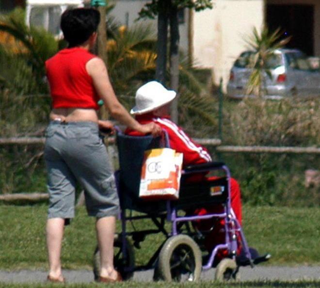 Si approfitta degli anziani svuotando i conti correnti 