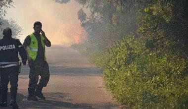 Incendio a Castiglione della Pescaia, a rischio alcune case 