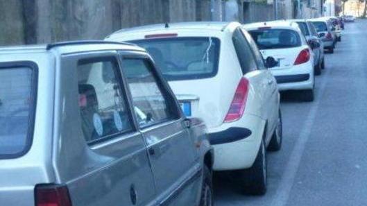 Danni alle auto parcheggiate