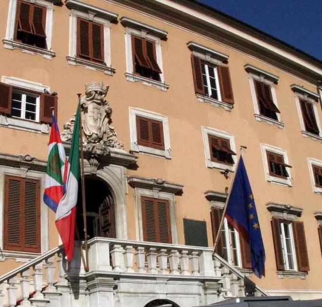 Al sindaco 7mila euro lordi al mese