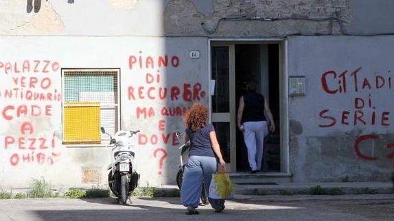 «Viviamo in case diroccate ma il Comune non fa nulla»