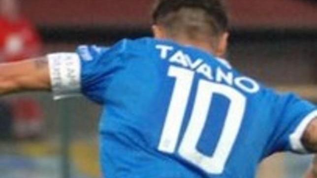 La fascia portafortuna al braccio di Tavano