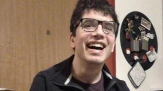 L’appello degli amici: «Aiutiamo Davide a curarsi in Svizzera»
