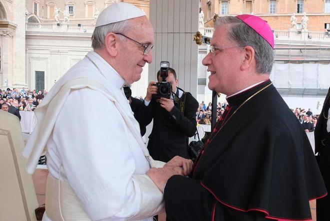 Benotto invita il Papa in città... per il 2018