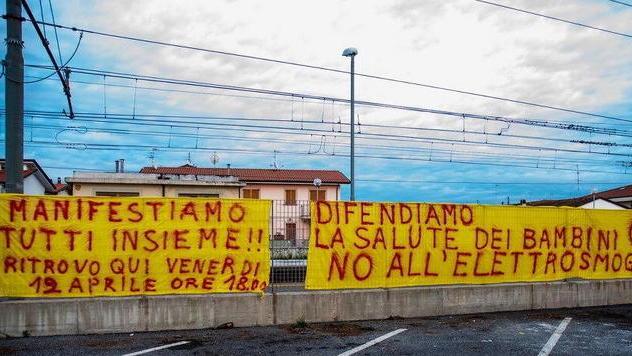 Il commissario ritira il Piano della telefonia