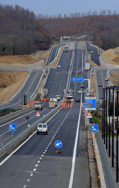 E78, dall’Adriatico al Tirreno no al pedaggio 