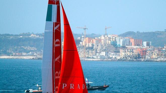 Vai, Luna Rossa prendi l’onda e monta ’n Coppa
