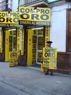 Truffavano i “compro oro”, denunciate quattro donne 