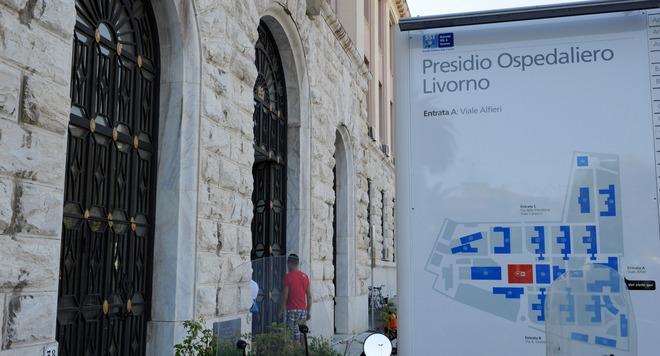 Amante ferito per gelosia durante il gioco erotico 