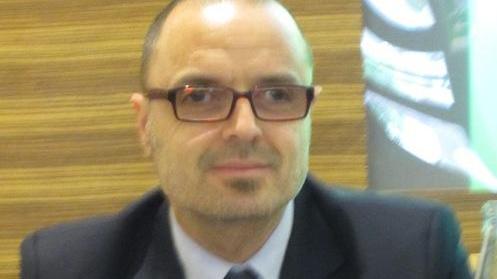 «Muoiono i negozi storici abbassate la tassazione»