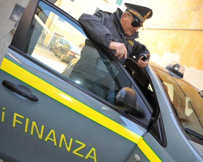 Frode fiscale da 15 milioni: tre arresti 